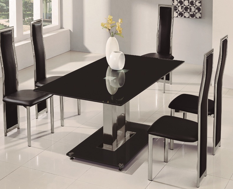 Glass Tables: Glass Tables And Chairs Uk